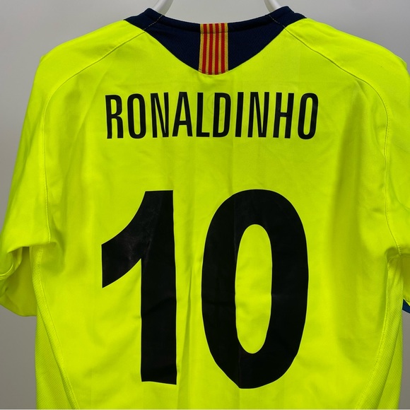 Nike Barcelona Football Shirt Ronaldinho 10 2005/2006 Away Total90 LaLiga Medium - Picture 9 of 14